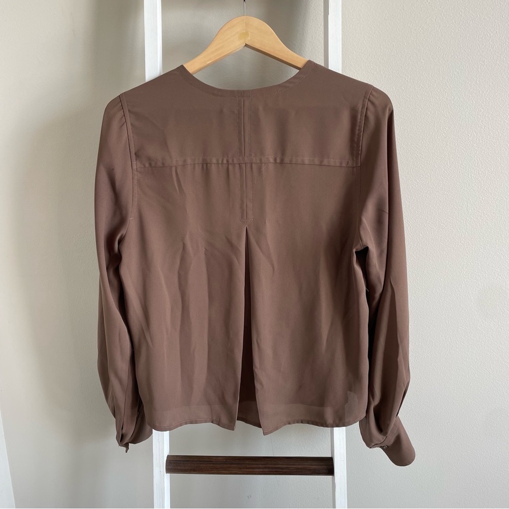 Karen Kane Long Sleeve V-Neck Blouse - Picture 5 of 7